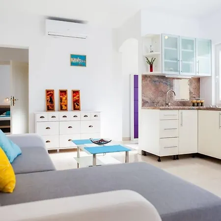 Nina Apartamento Čara