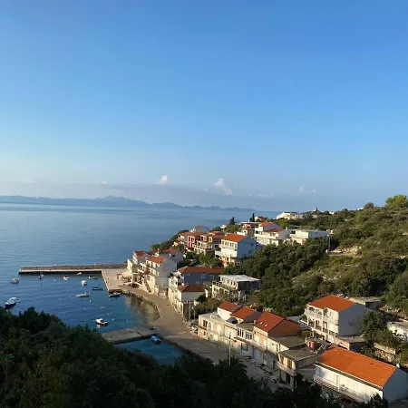 Apartamento Nina Čara
